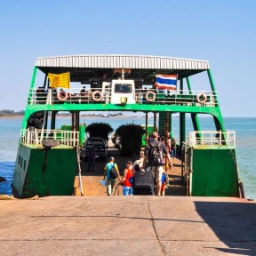 Curry-Competition | Tag 2: Von Bangkok zum White Sand Beach | Nr. 2 2010 02 25 09.56.47