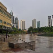 Curry-Competition | Tag 28: Die Petronas Towers, der Fernsehturm und »Berhati-hati!« | Nr. 86 2010 03 23 16.25.31