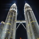 Curry-Competition | Tag 28: Die Petronas Towers, der Fernsehturm und »Berhati-hati!« | Nr. 113 Petronas Towers