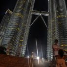 Curry-Competition | Tag 28: Die Petronas Towers, der Fernsehturm und »Berhati-hati!« | Nr. 117 Petronas Towers