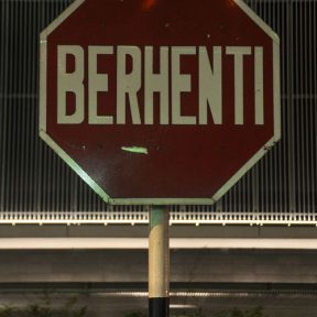 Curry-Competition | Tag 28: Die Petronas Towers, der Fernsehturm und »Berhati-hati!« | Nr. 125 2010 03 23 21.49.02