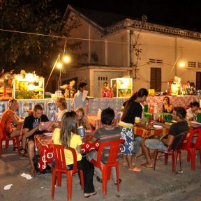 Curry-Competition | Tag 29: Willkommen in Kambodscha | Nr. 27 Street 8, Ecke Sivatha Road (gegenüber von Molly Malones Irish Bar & Steakhouse)