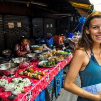 Bücher | Curry-Competition | Nr. 126 Tag 41: Das Giant und die Folterkammer der 200-Baht-Masseuse