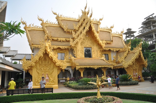 Wat Rong Khun - Klohäuschen