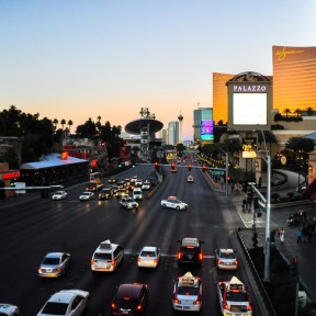Serendipity – Teil 2 | Tag 68: Shake the Glitter Off Your Clothes … It’s Vegas, Baby! Oder: Vom Venetian bis zur Fremont Street | Nr. 35 Blick in Richtung Norden:<br> Fashion Show Mall, Encore und Wynn