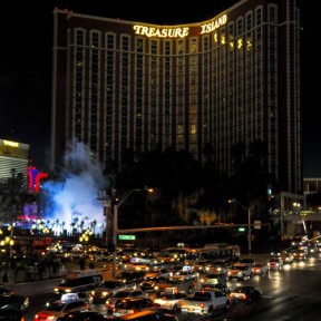 Serendipity – Teil 2 | Tag 68: Shake the Glitter Off Your Clothes … It’s Vegas, Baby! Oder: Vom Venetian bis zur Fremont Street | Nr. 63 2013 01 16 17.47.40