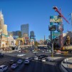 Die Kreuzung Las Vegas Boulevard & Tropicana Avenue
