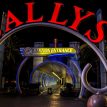 Bally’s & Paris Las Vegas Station:<br> Eingang zur Las Vegas Monorail, die im Süden zum MGM Grand und im Norden zum Flamingo / Caesars Palace, Harrah’s / Imperial Palace, Las Vegas Convention Center, Hilton und Sahara fährt. Der Ausbau der Strecke bis zum Flughafen ist in Planung.