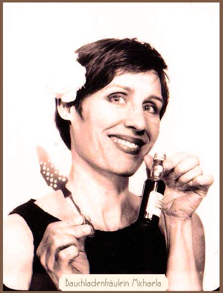 Bauchladenfräulein Michaela