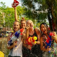 Bücher | Curry-Competition | Nr. 133 Tage 48-53: Songkran! … und die Folgen